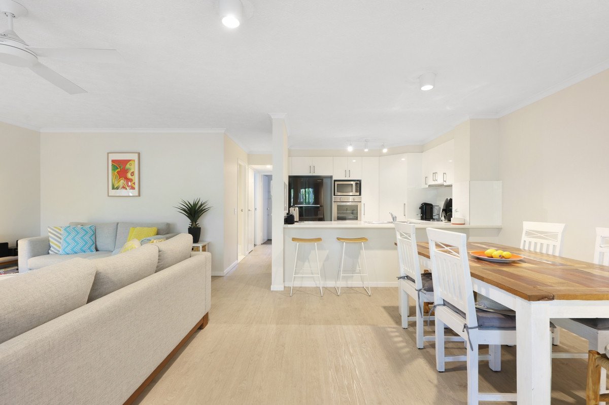 7/1880-1888 Gold Coast Highway Burleigh Heads 3