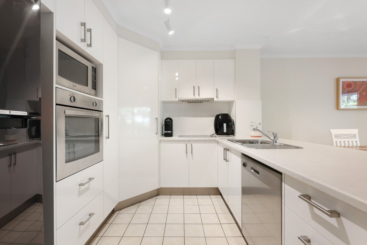 7/1880-1888 Gold Coast Highway Burleigh Heads 7