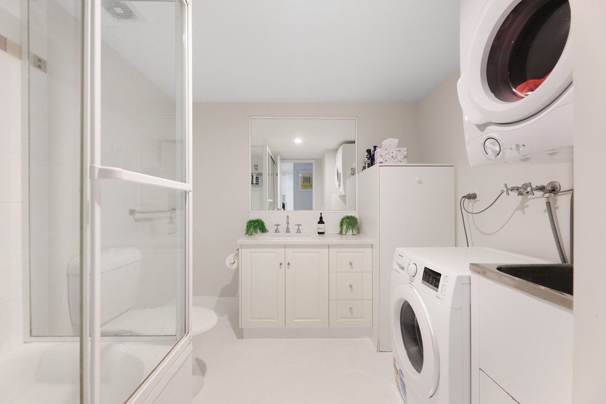 7/1880-1888 Gold Coast Highway Burleigh Heads 11