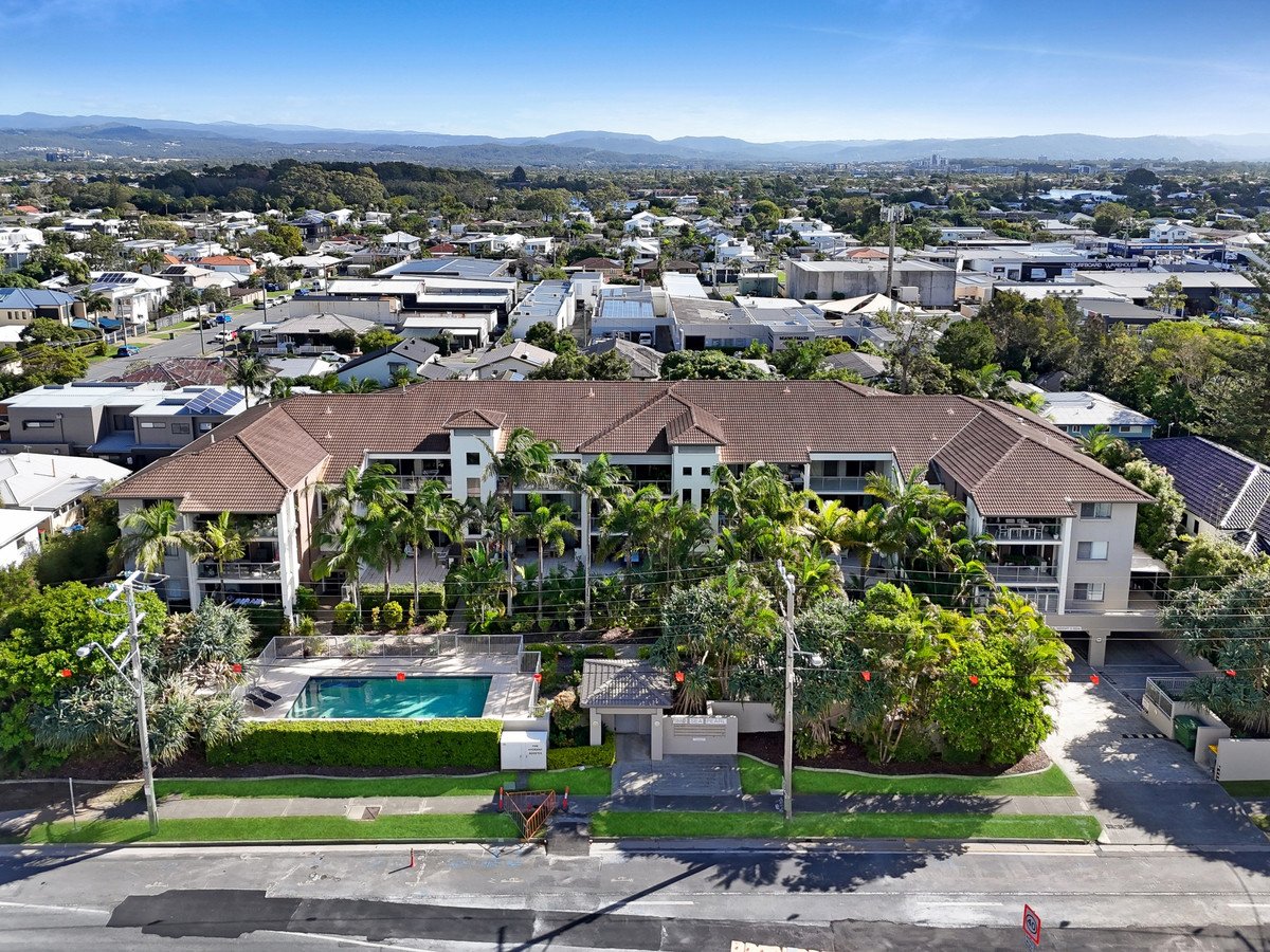 7/1880-1888 Gold Coast Highway Burleigh Heads 13