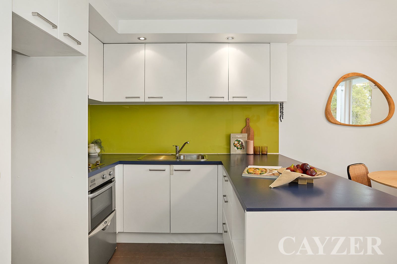 Gallery: 7/192 Cecil Street