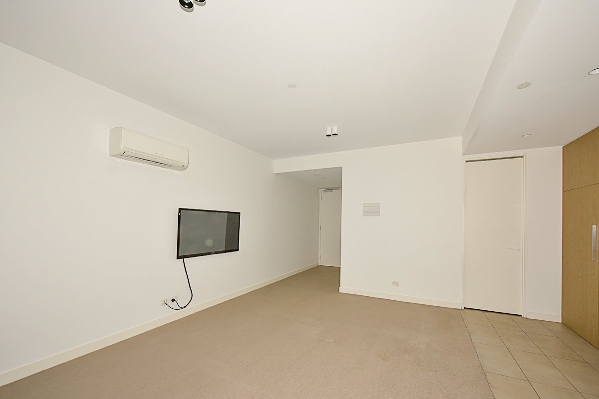 Gallery: 719/74 Queens Road