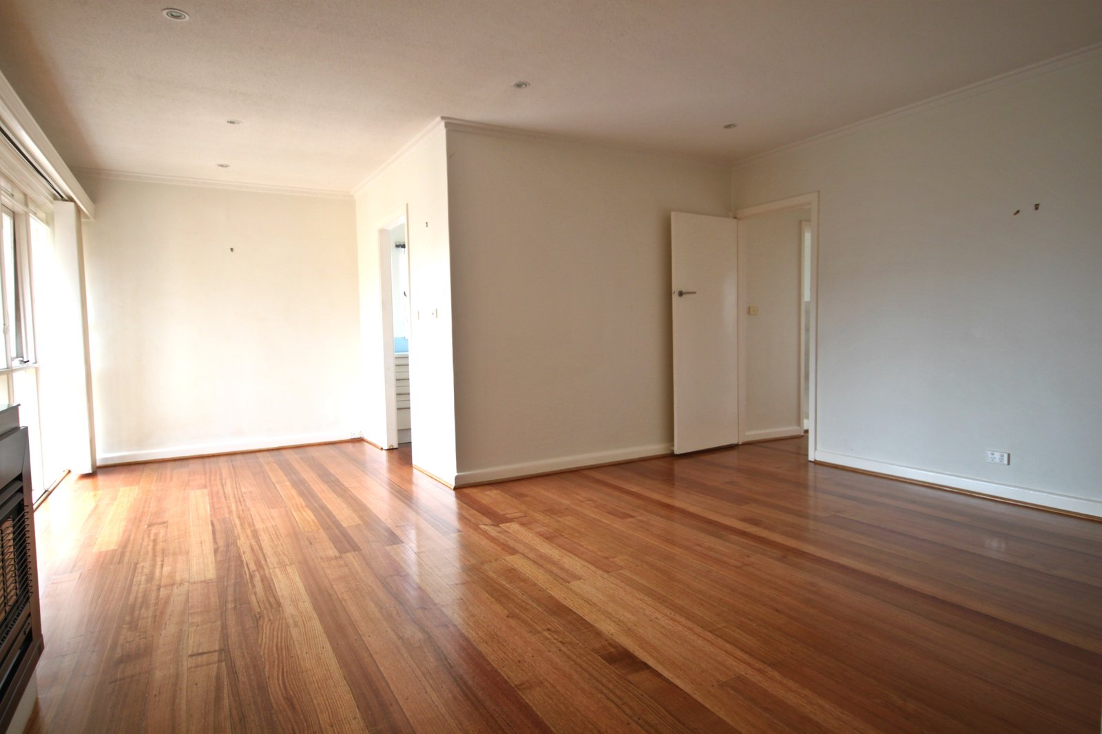 Gallery: 7/199 Ormond Road