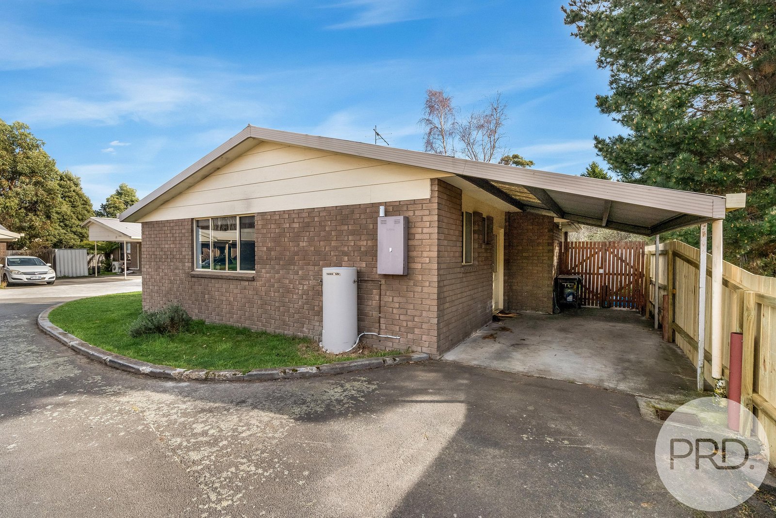 7/1A Browns Road KINGSTON 14