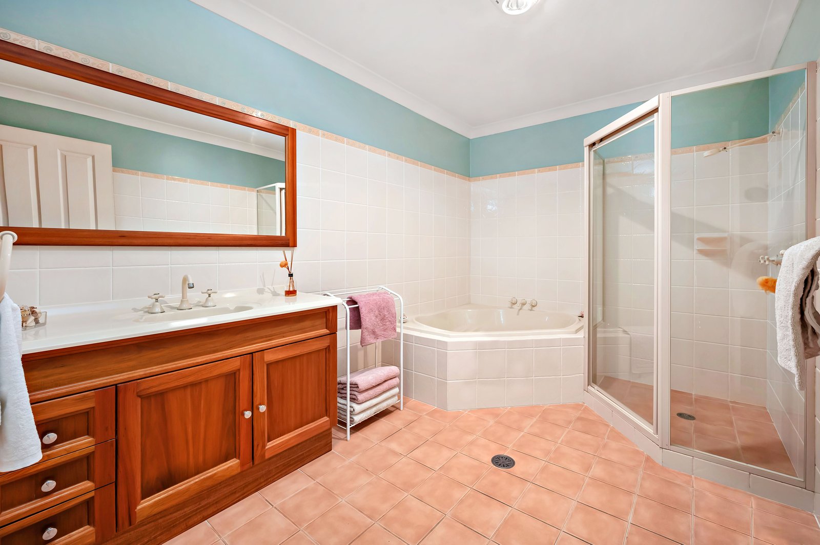 72 Bonito Street CORLETTE 12