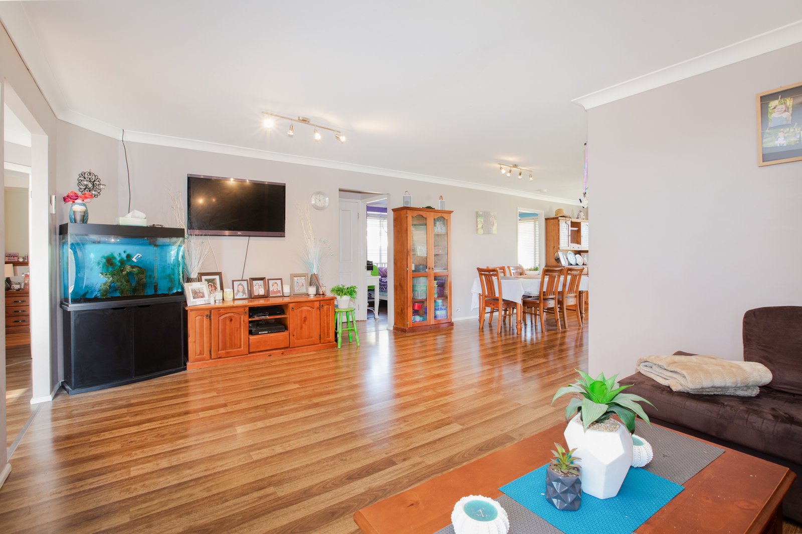 72 Budgeree Drive ABERGLASSLYN 4