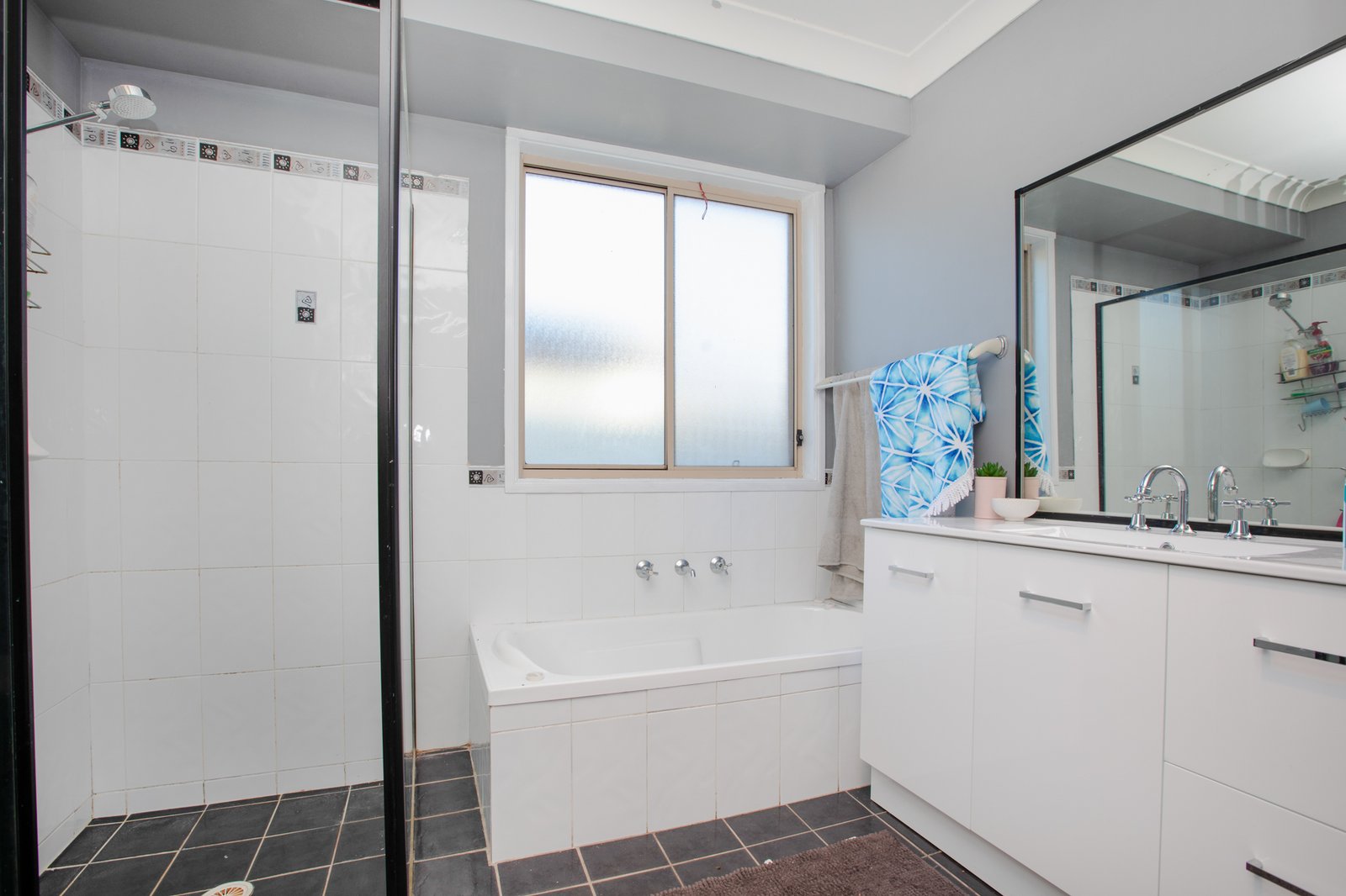 72 Budgeree Drive ABERGLASSLYN 13