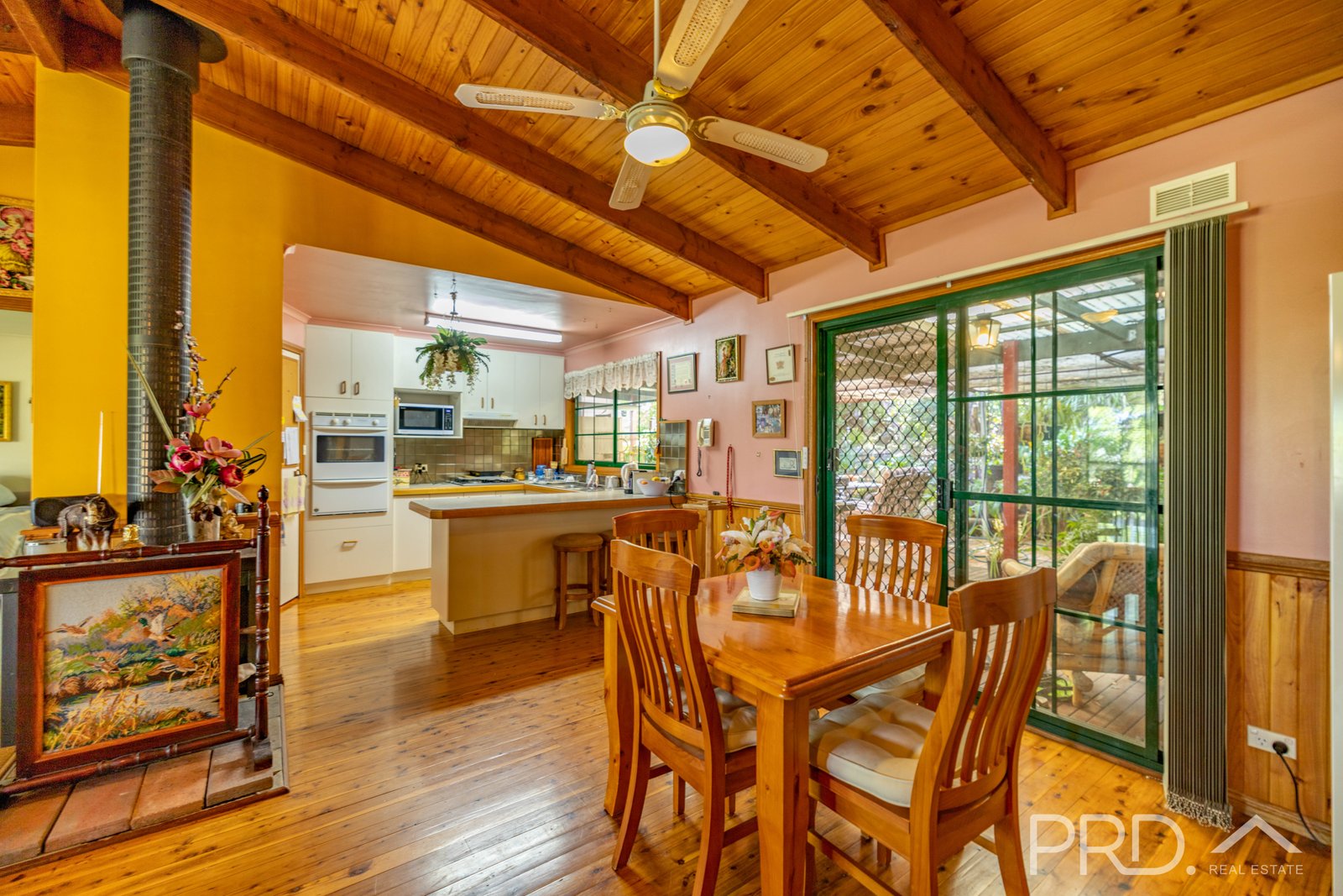 72 Carey Street TUMUT 5