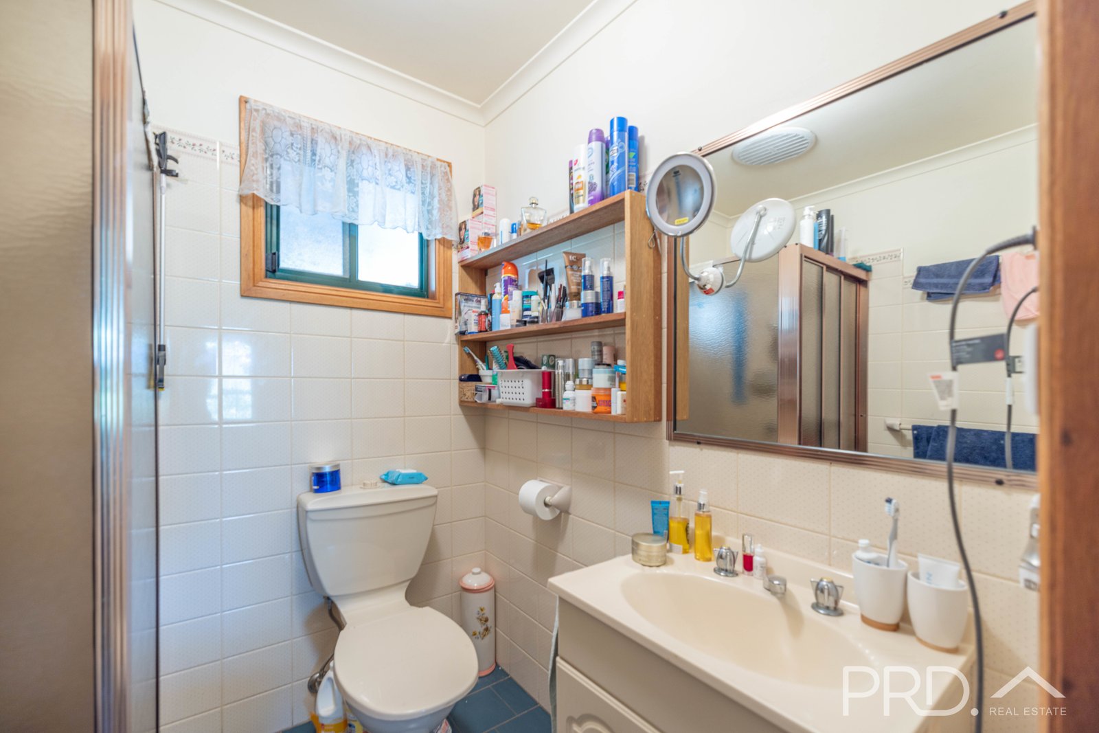 72 Carey Street TUMUT 8