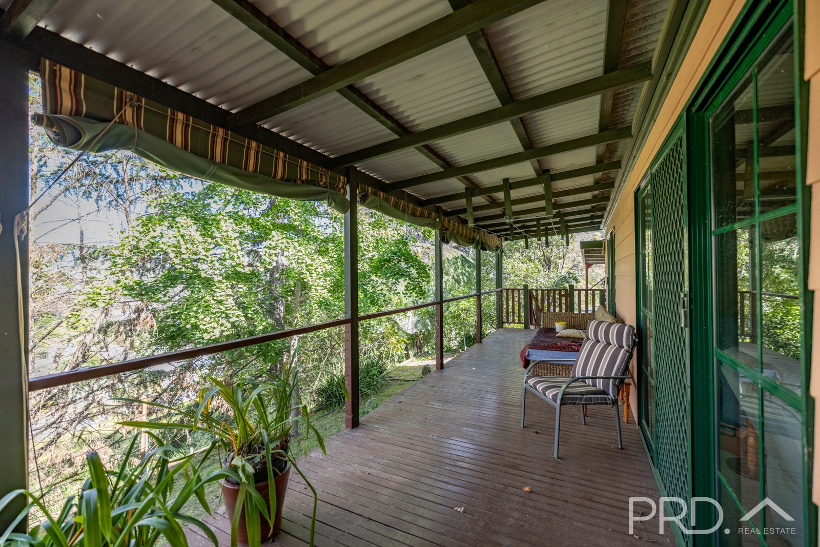 72 Carey Street TUMUT 13