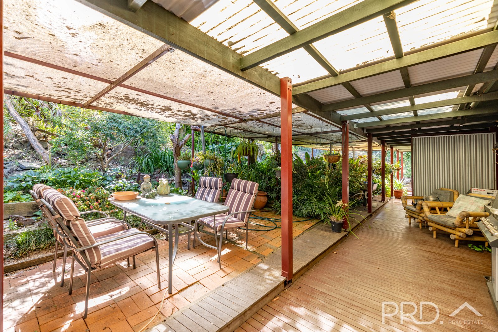 72 Carey Street TUMUT 14