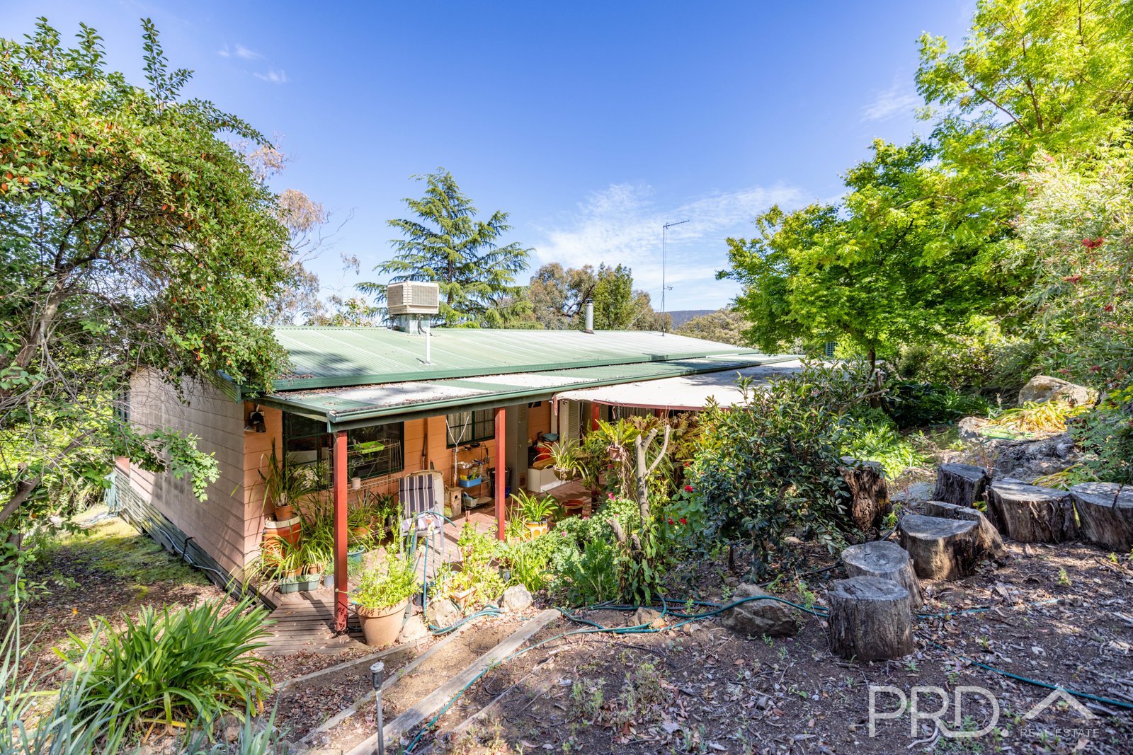 72 Carey Street TUMUT 15