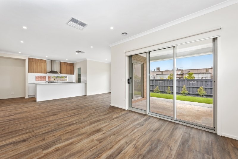 Gallery: 72 Cinnamon Drive