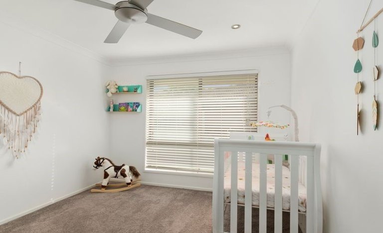 72 Clives Circuit CURRUMBIN WATERS 7