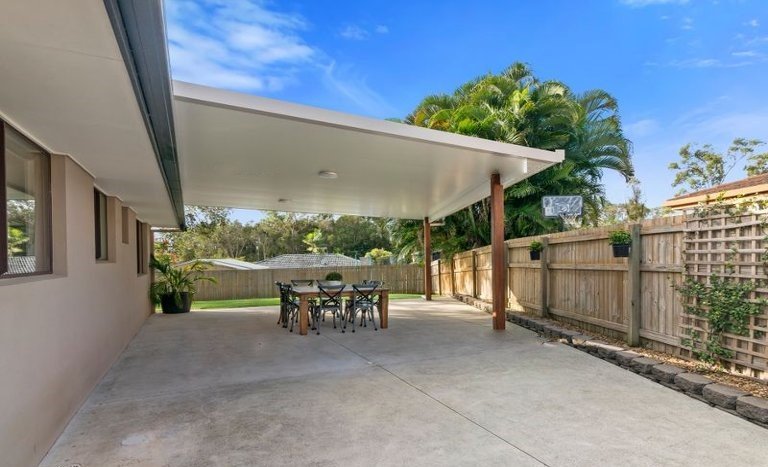 72 Clives Circuit CURRUMBIN WATERS 10