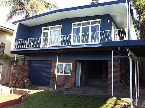72 Dalhunty Street TUMUT 4
