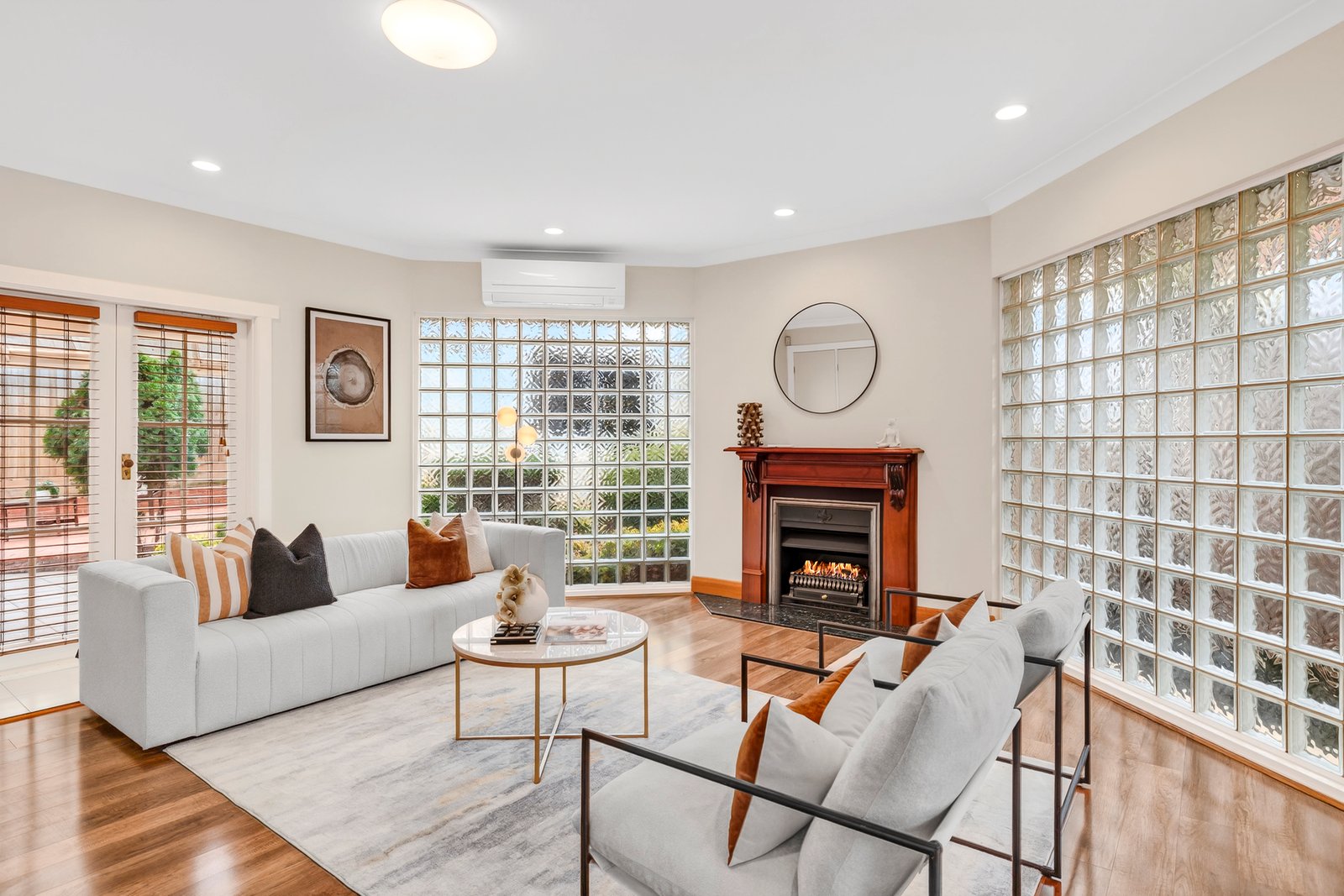 Gallery: 72 Dent Street