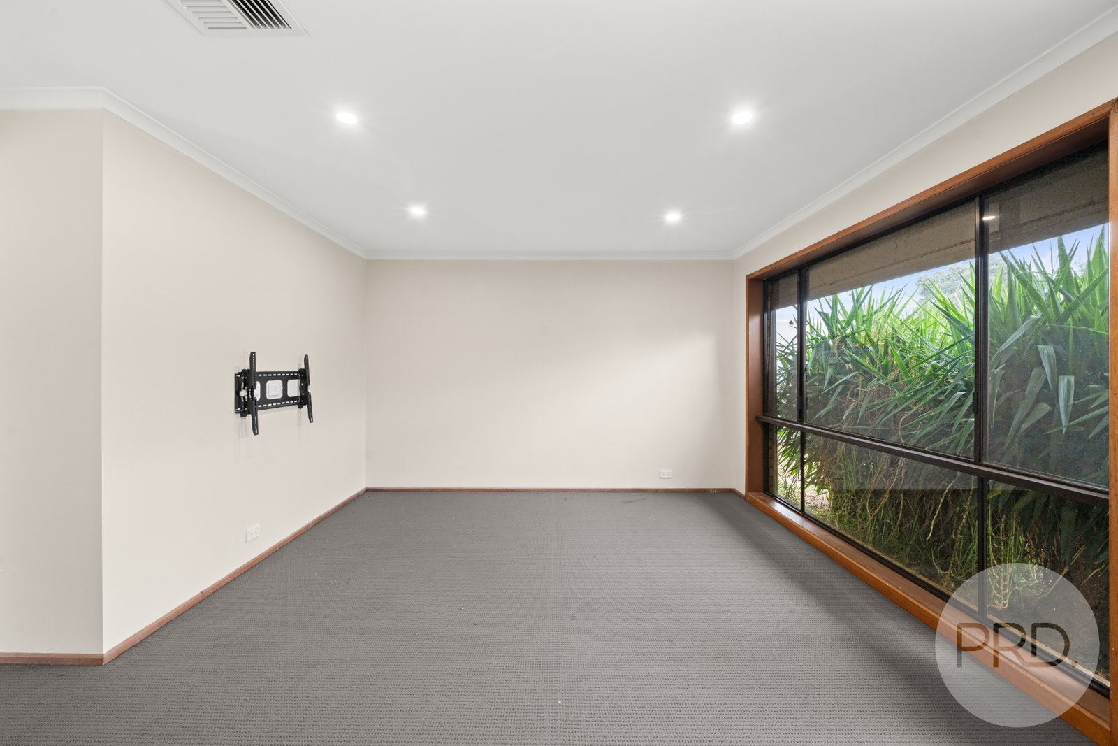 72 Elizabeth Avenue FOREST HILL 2