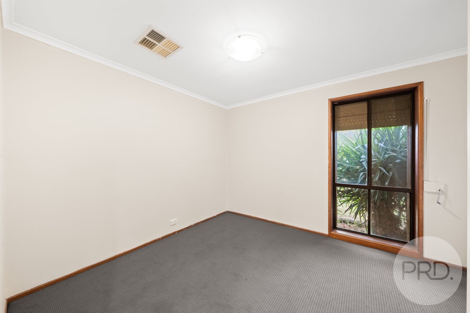 72 Elizabeth Avenue FOREST HILL 8