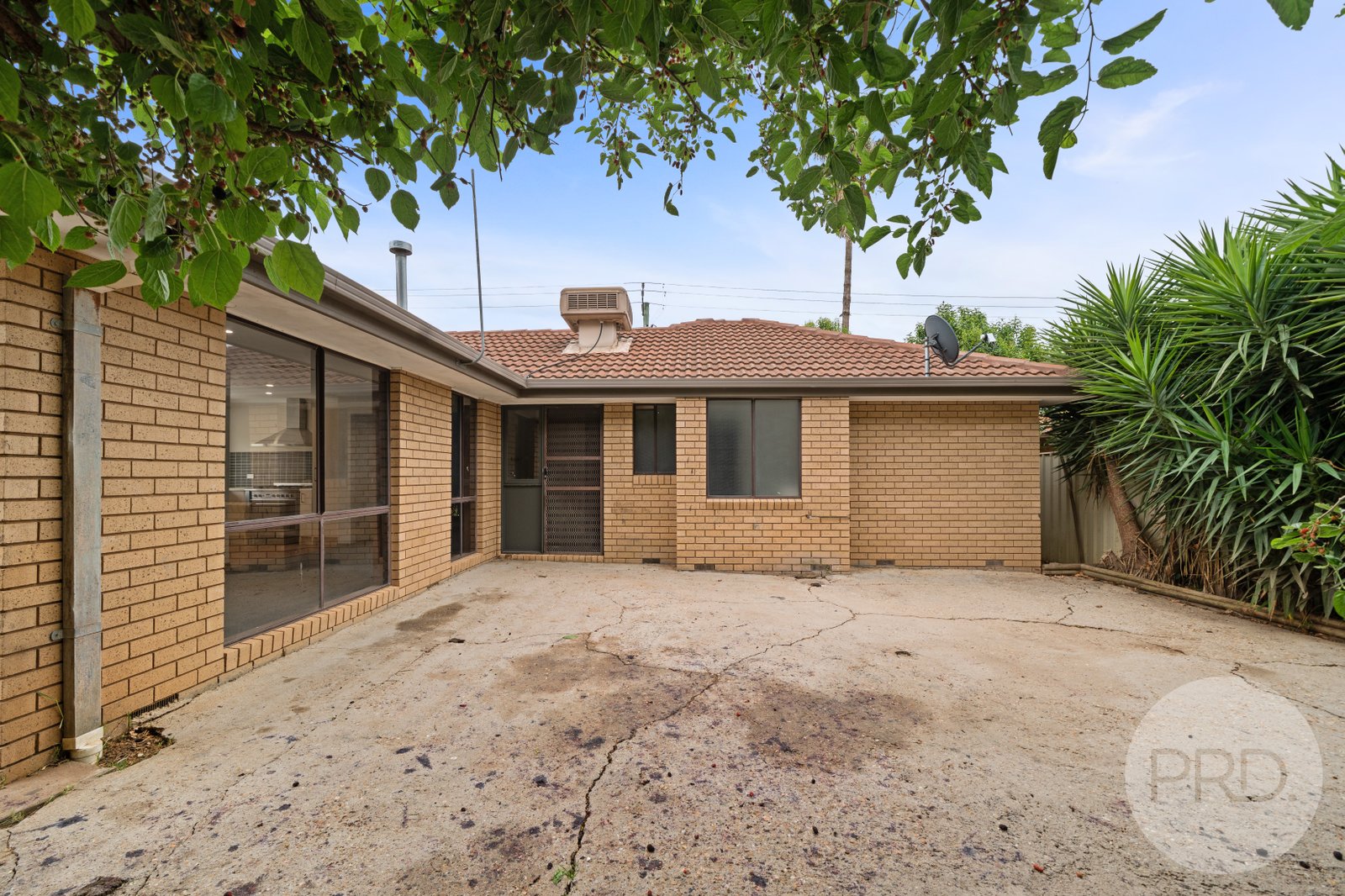72 Elizabeth Avenue FOREST HILL 11