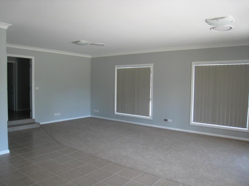 72 Gill Street TAMWORTH 4