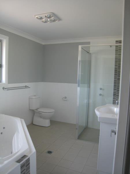 72 Gill Street TAMWORTH 8