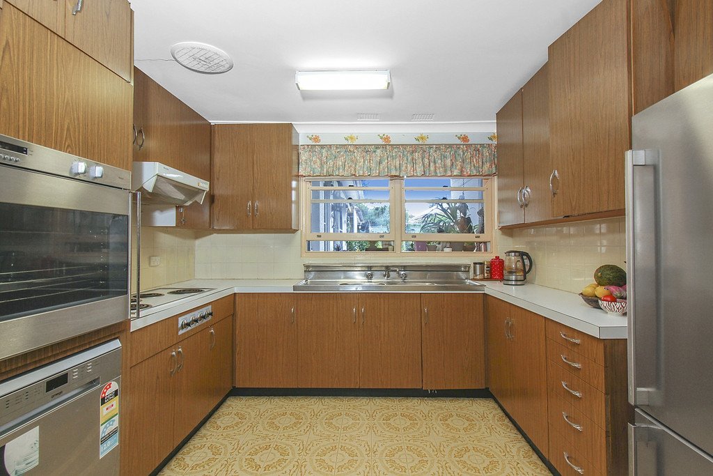 72 Harslett Crescent BEVERLEY PARK 4