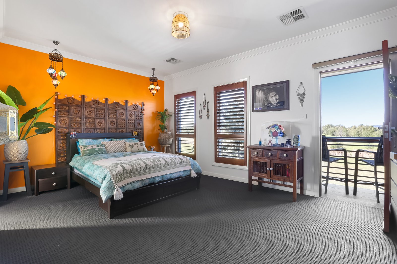 72 Haywards Bay Drive HAYWARDS BAY 9