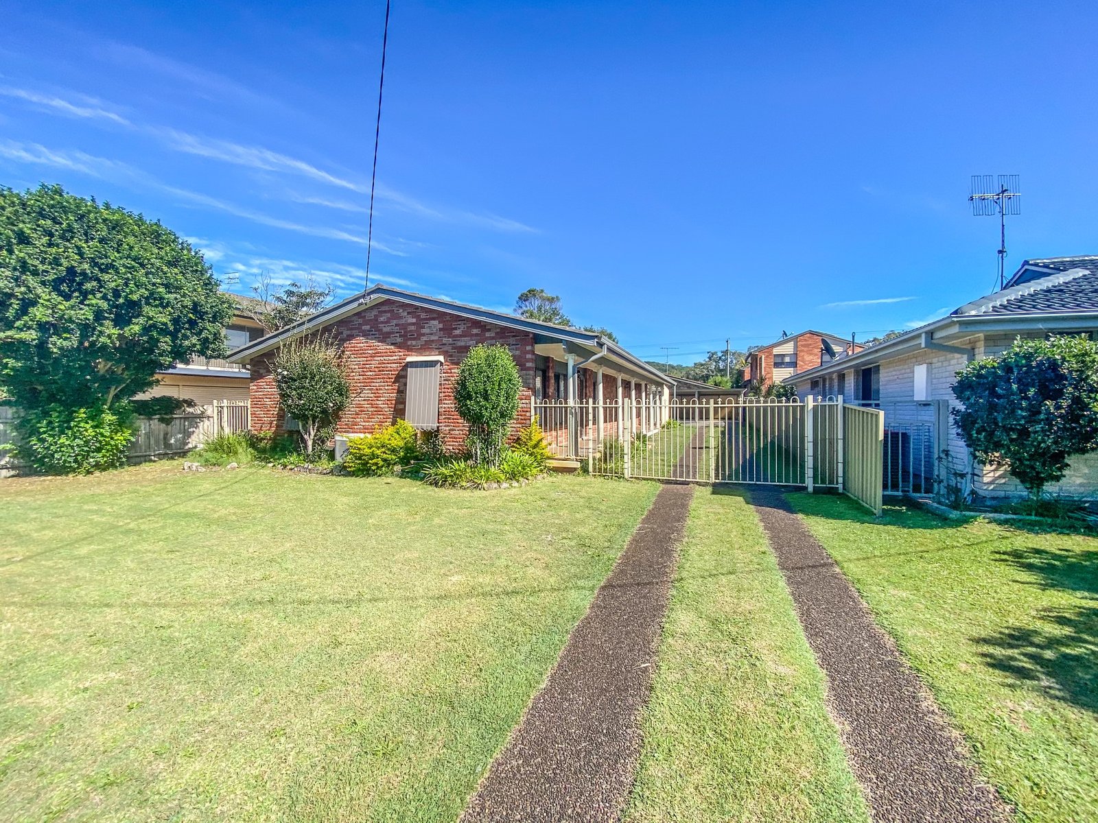 72 Horace Street SHOAL BAY 1