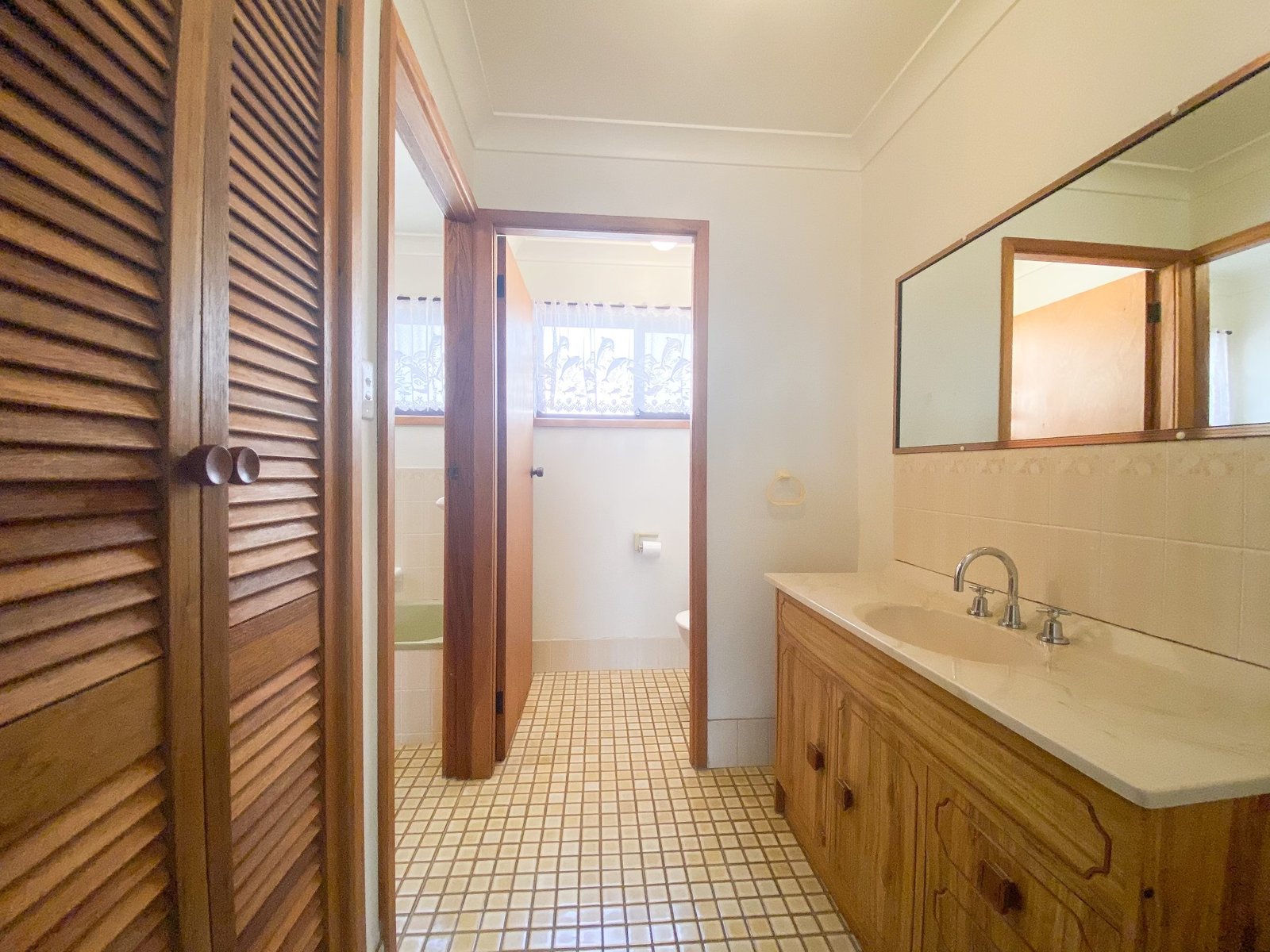 72 Horace Street SHOAL BAY 10
