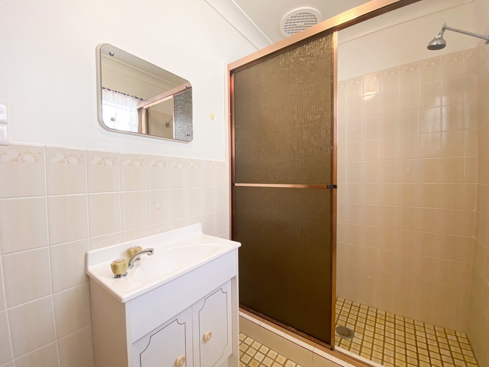 72 Horace Street SHOAL BAY 16
