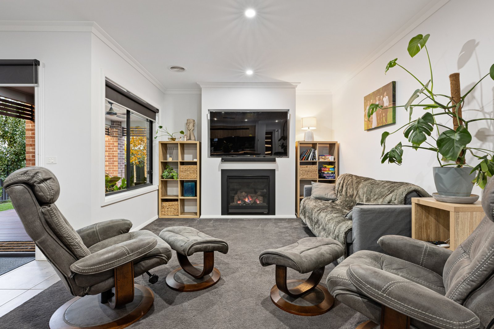Gallery: 72 Howe Street