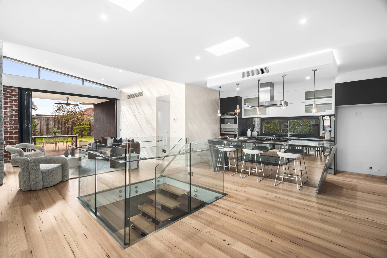 Real Estate and Property in 72 Hughes Parade, Reservoir, VIC