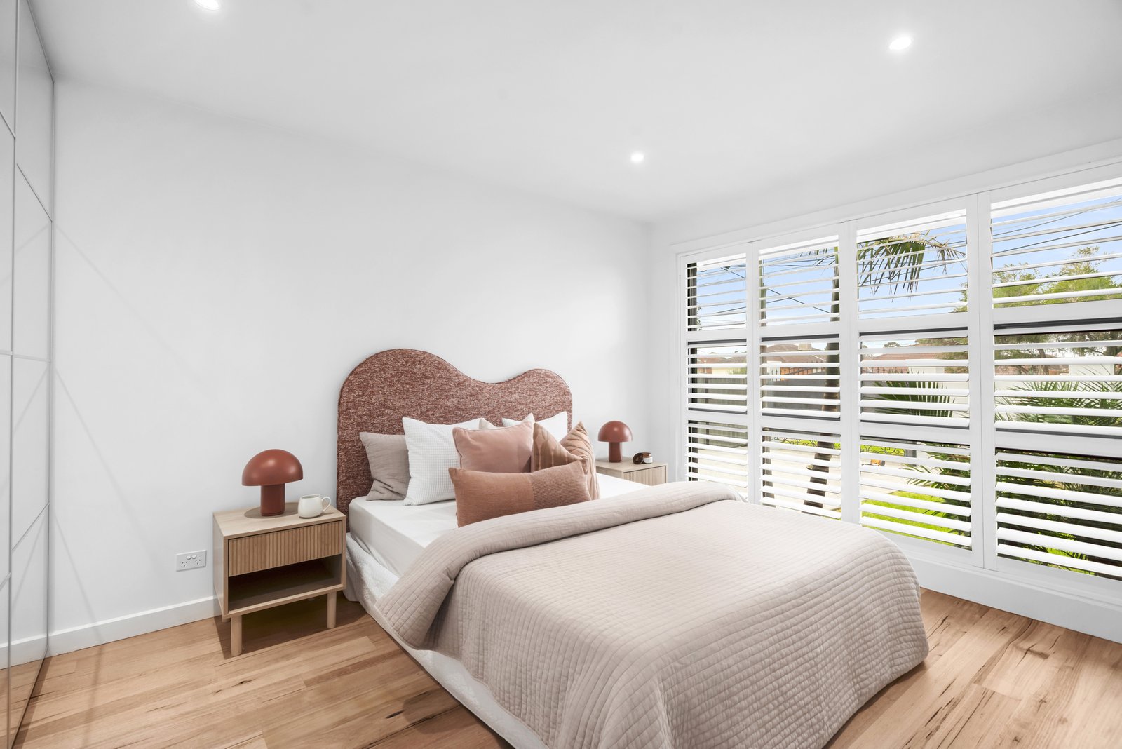 Real Estate and Property in 72 Hughes Parade, Reservoir, VIC