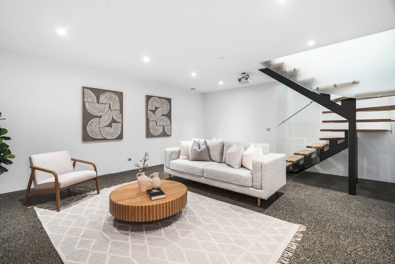 Real Estate and Property in 72 Hughes Parade, Reservoir, VIC