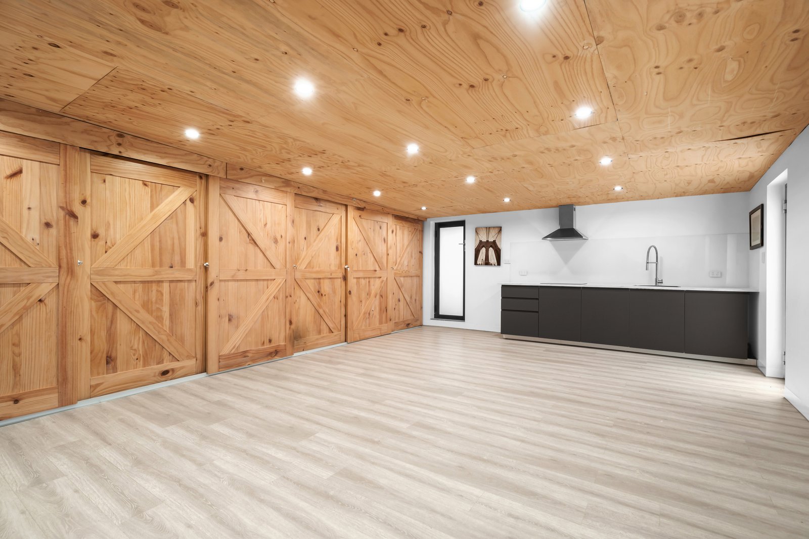 Real Estate and Property in 72 Hughes Parade, Reservoir, VIC