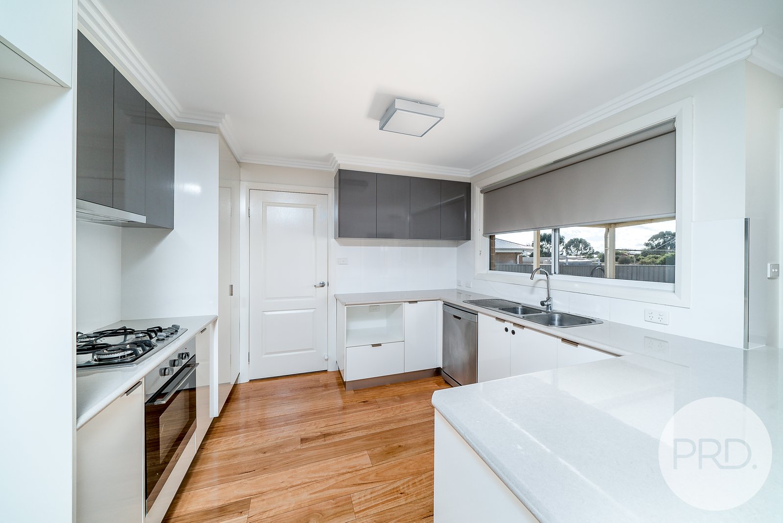 72 Lingiari Drive LLOYD 11