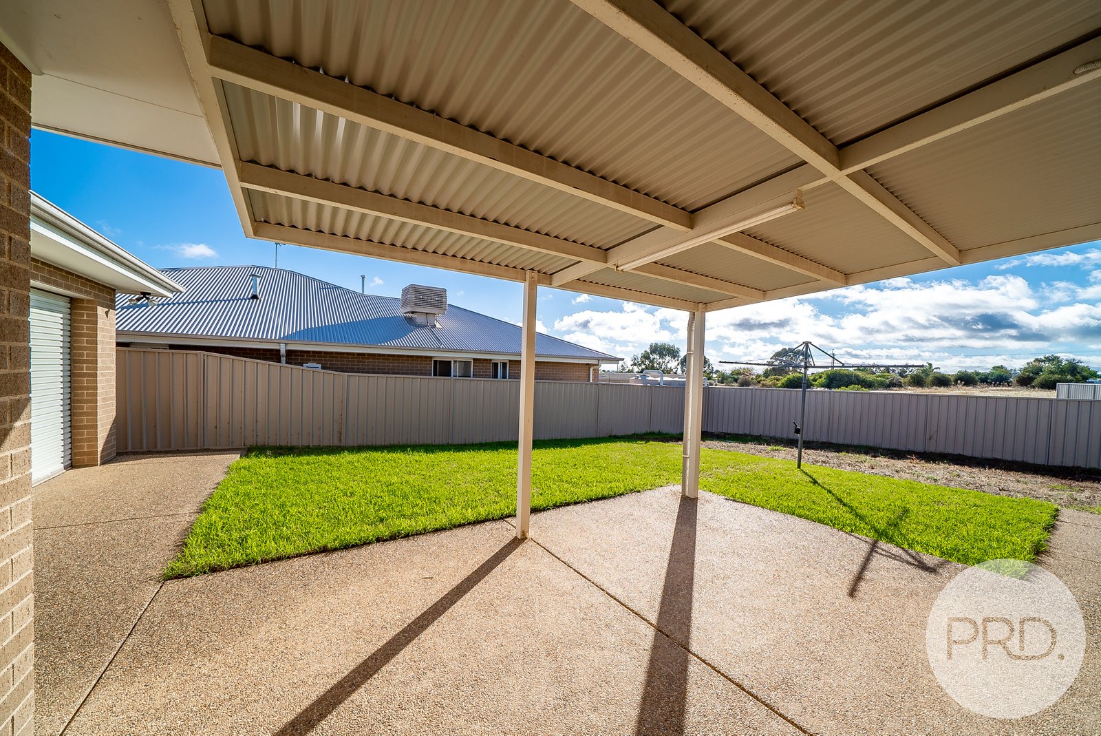 72 Lingiari Drive LLOYD 12