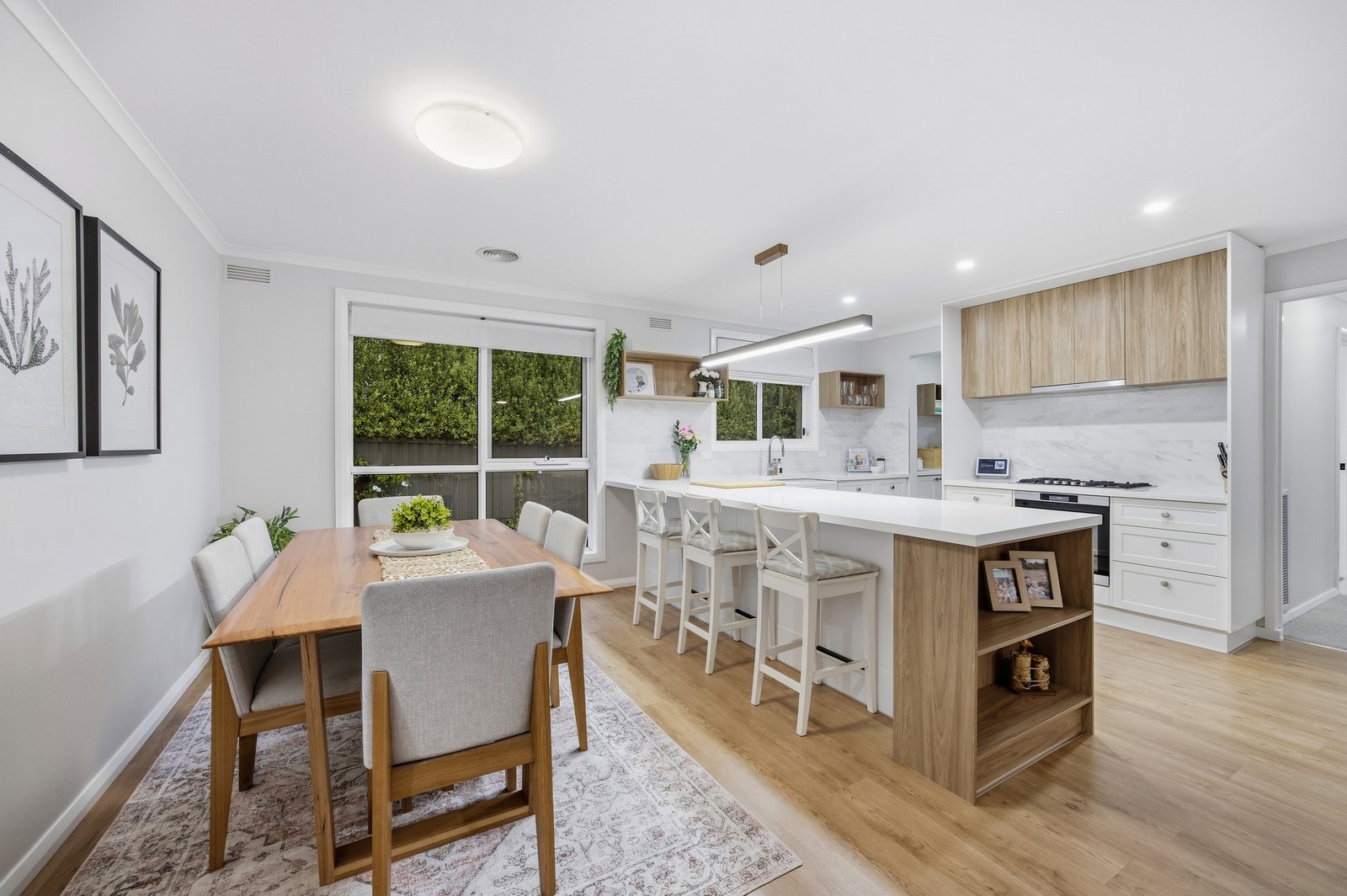 Gallery: 72 Longley Street