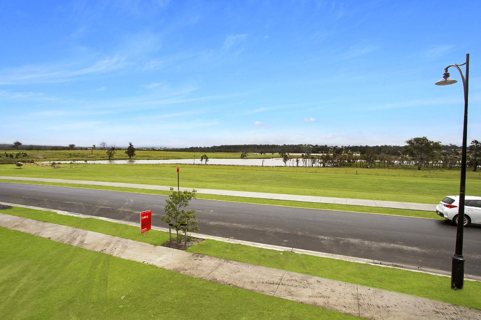 72 (lot 2226) Emperor Parade CHISHOLM 2