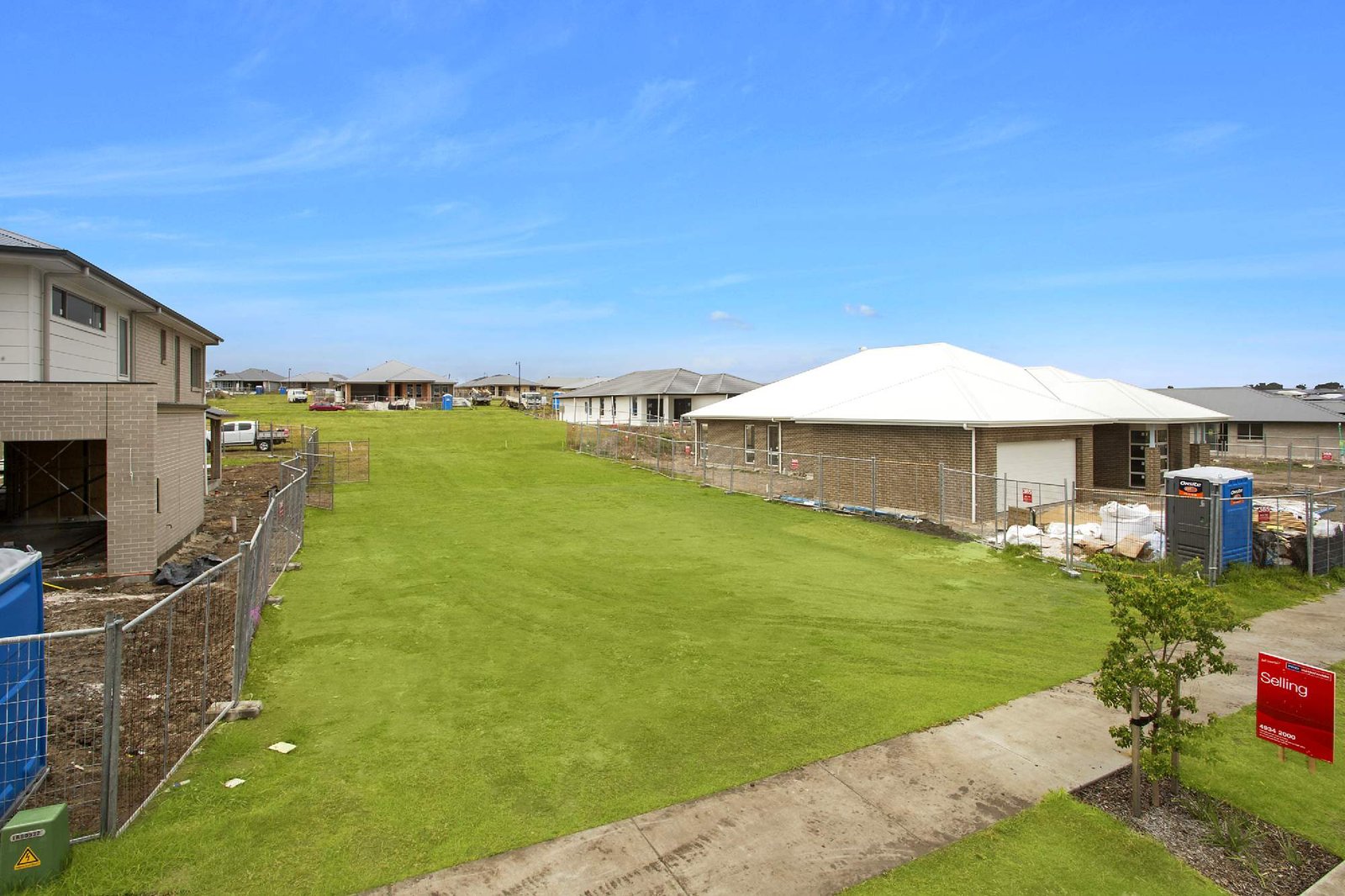 72 (lot 2226) Emperor Parade CHISHOLM 3