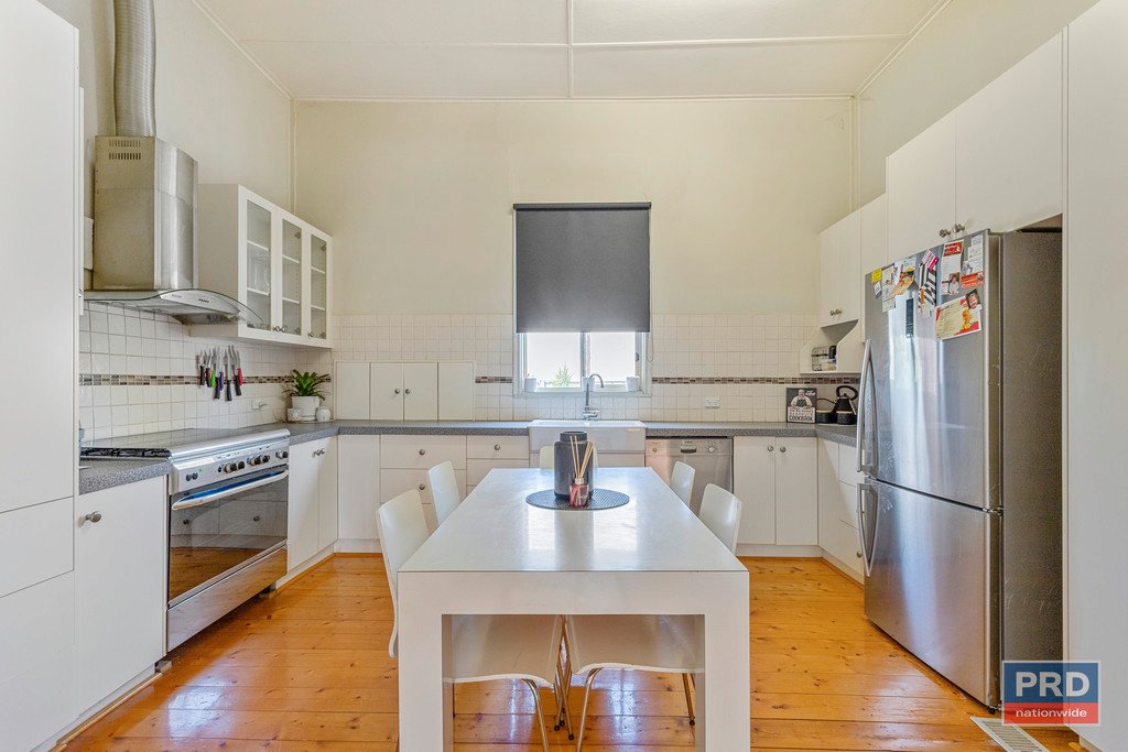 72 Mackenzie Street West  GOLDEN SQUARE 2