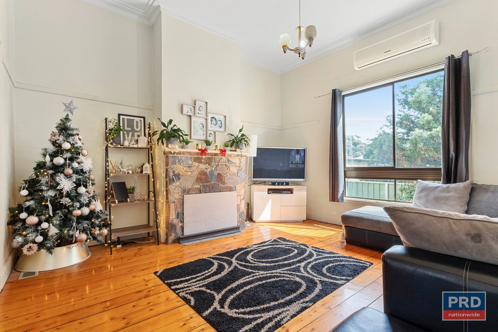 72 Mackenzie Street West  GOLDEN SQUARE 5
