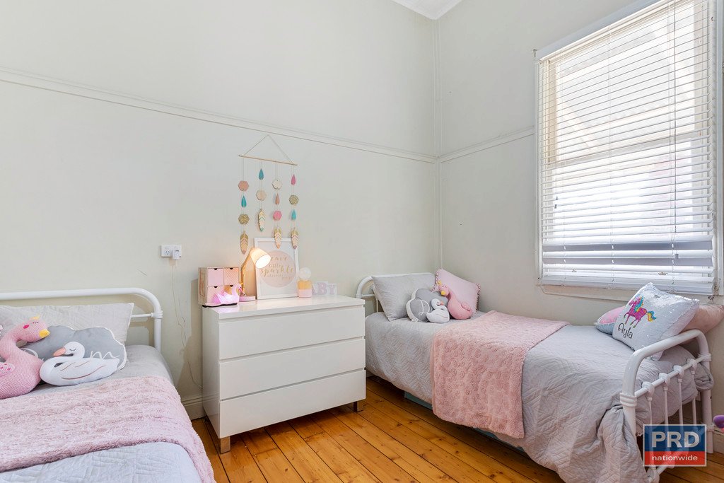 72 Mackenzie Street West  GOLDEN SQUARE 6