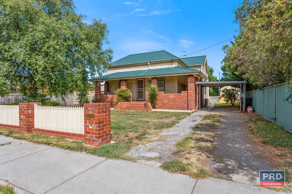 72 Mackenzie Street West  GOLDEN SQUARE 12