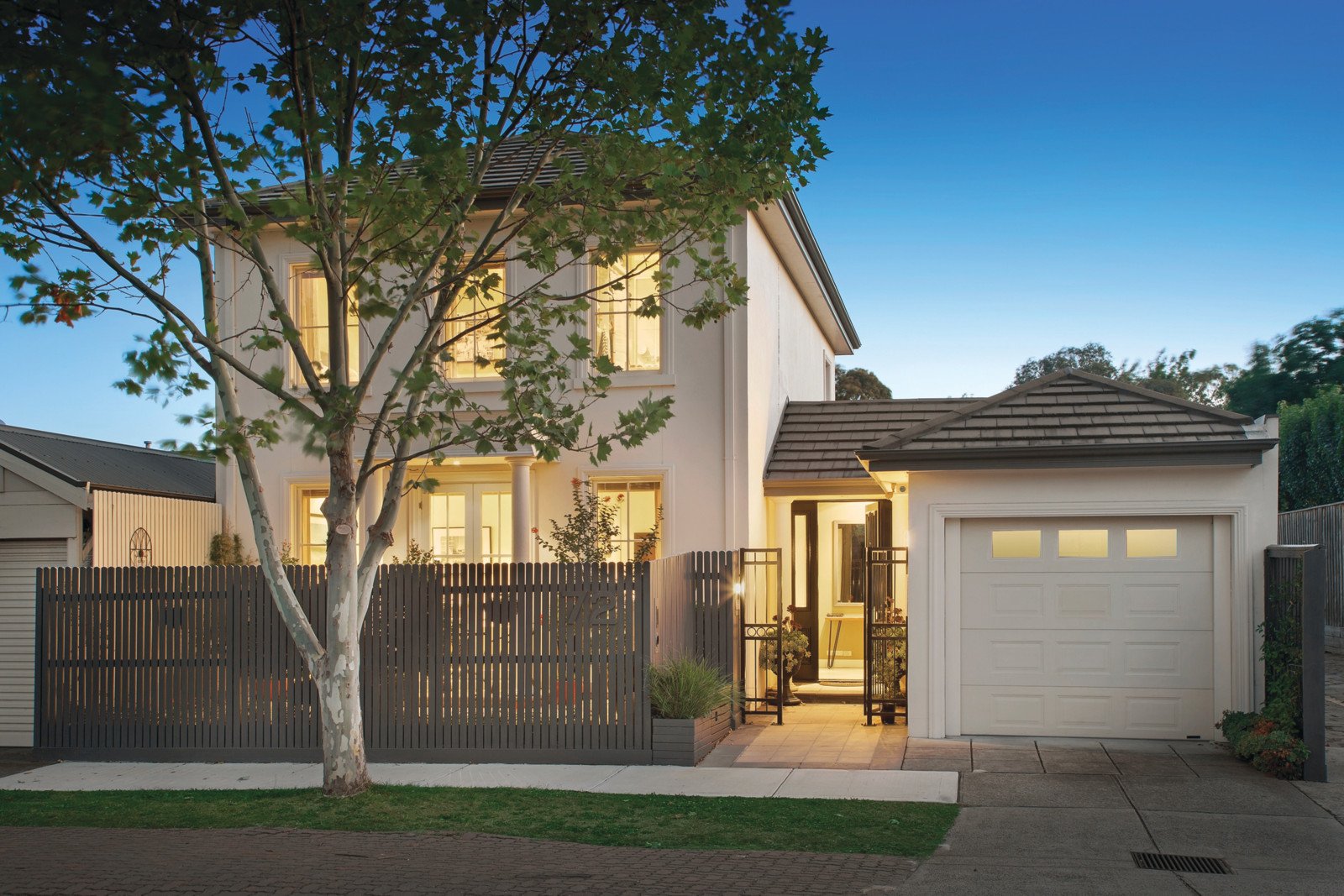 72 Manning Road, Malvern East, VIC