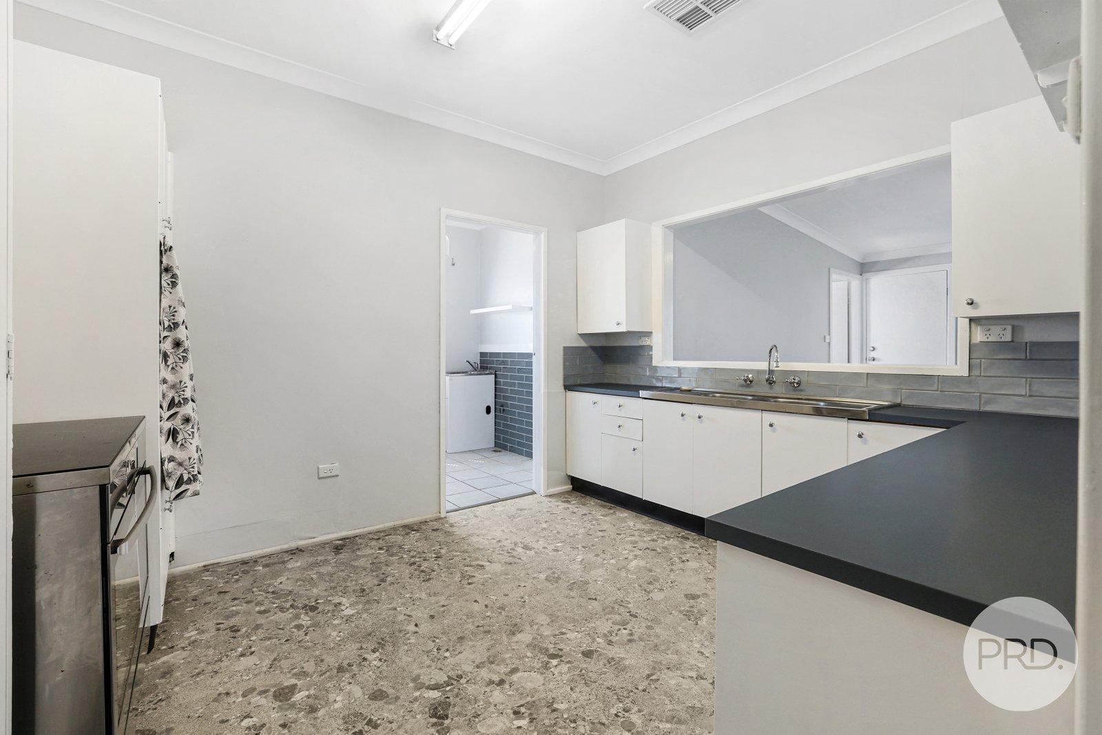 72 Mathews Street TAMWORTH 12