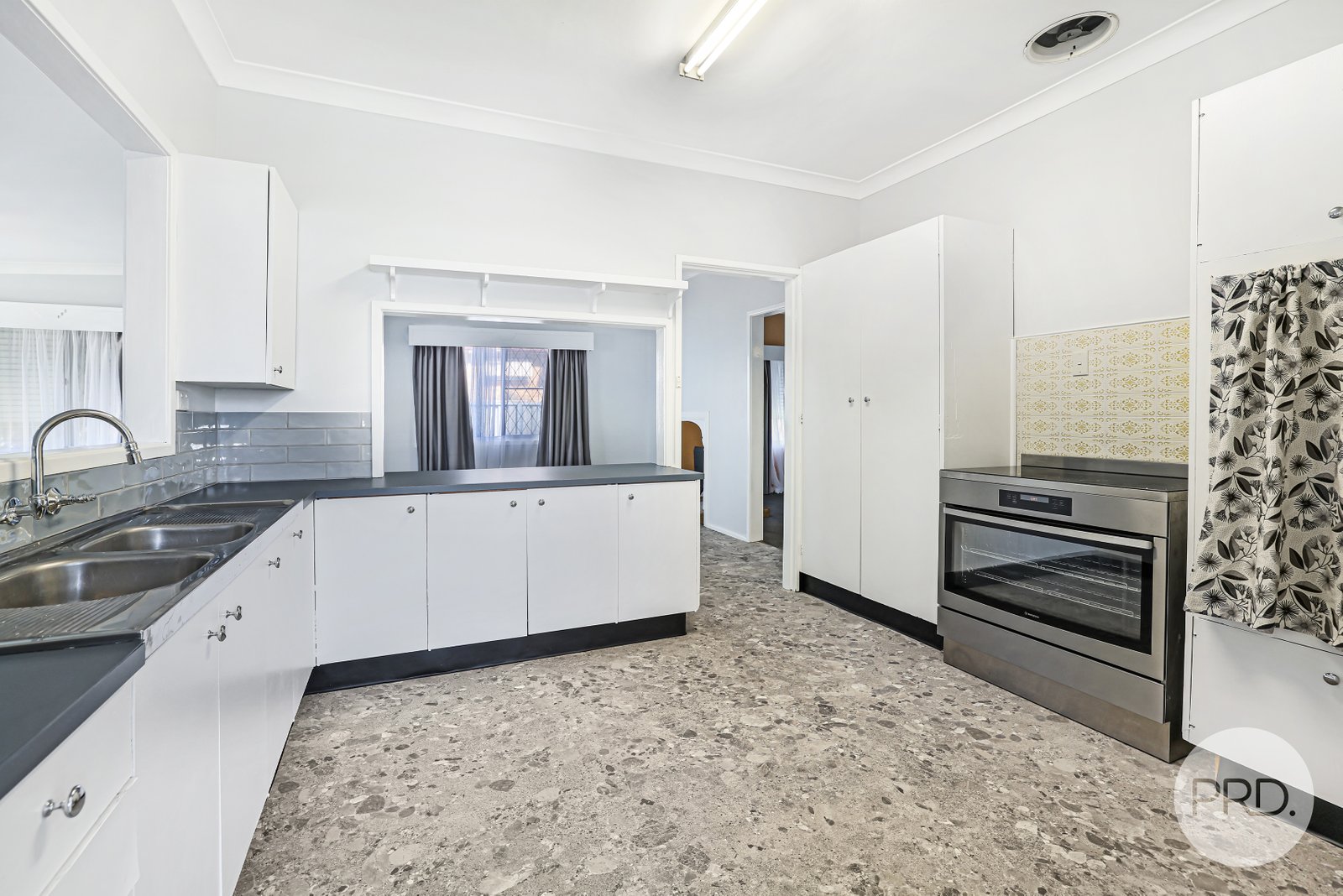 72 Mathews Street TAMWORTH 13