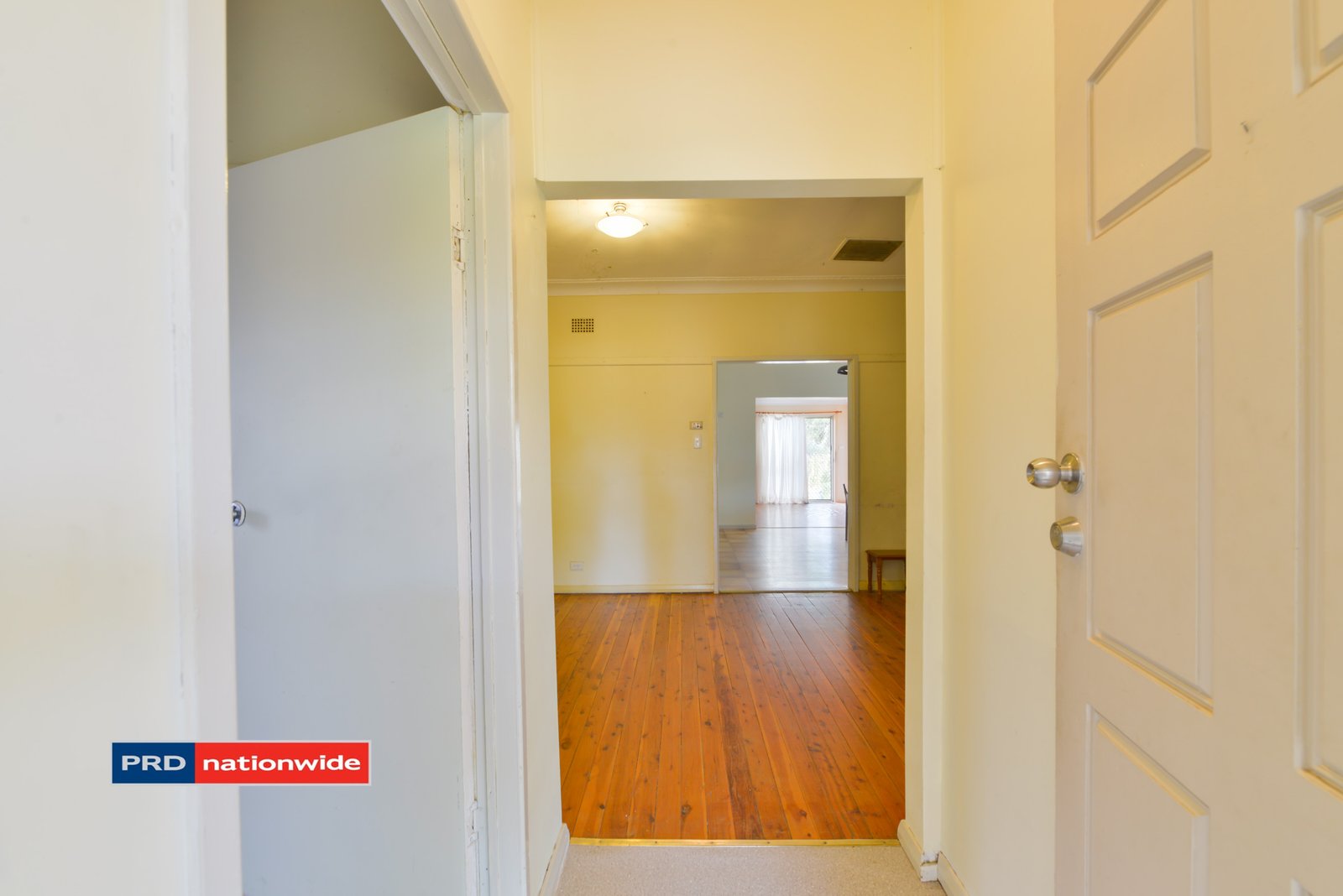 72 Mathews Street TAMWORTH 13