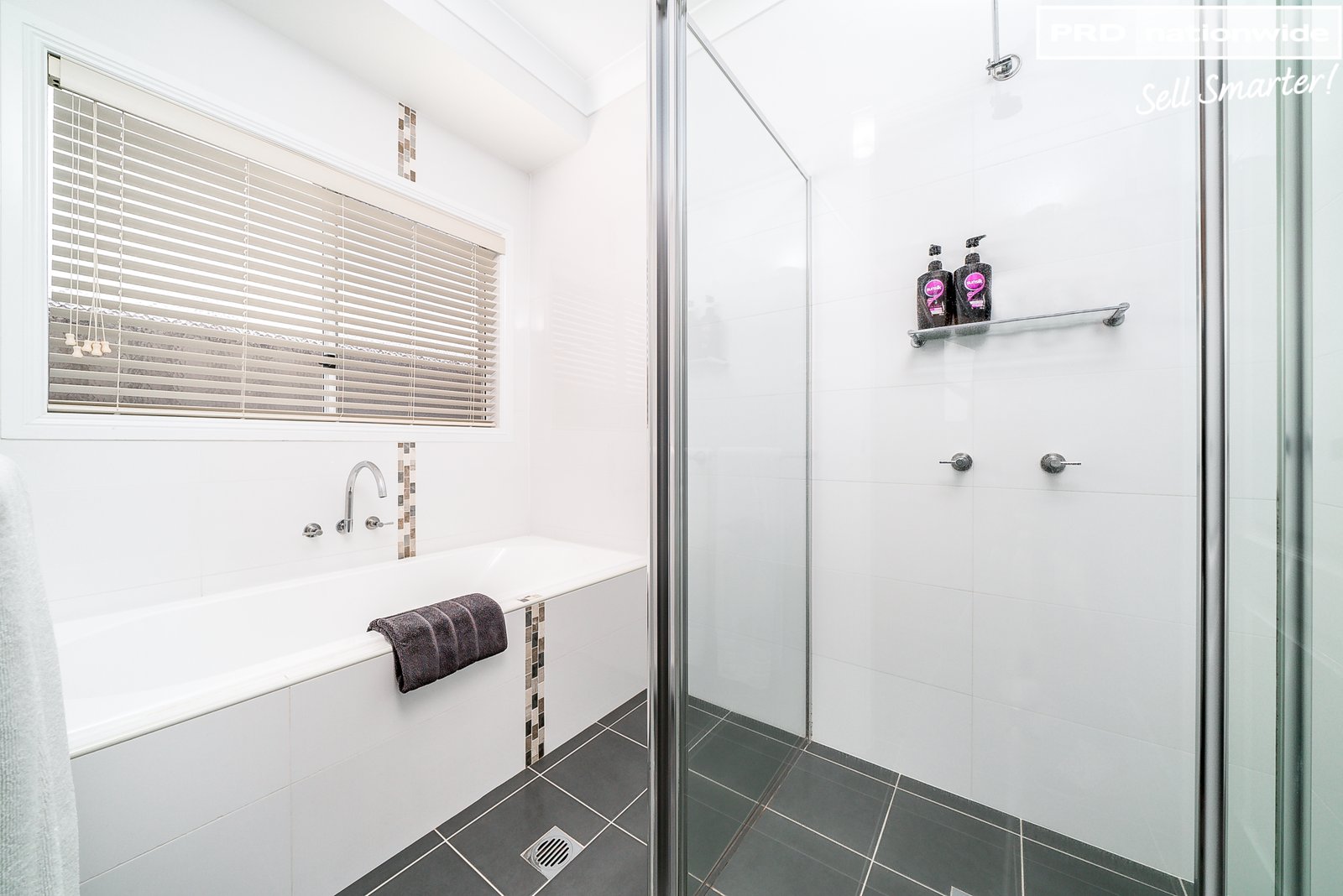 72 Messenger Avenue BOOROOMA 10